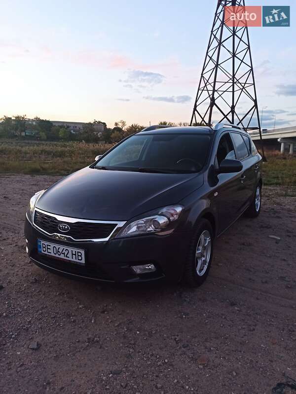 Kia Ceed 2011