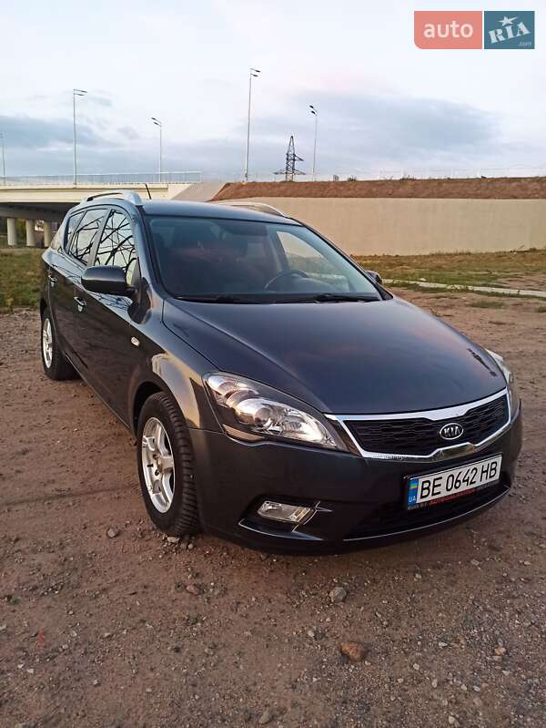 Kia Ceed 2011