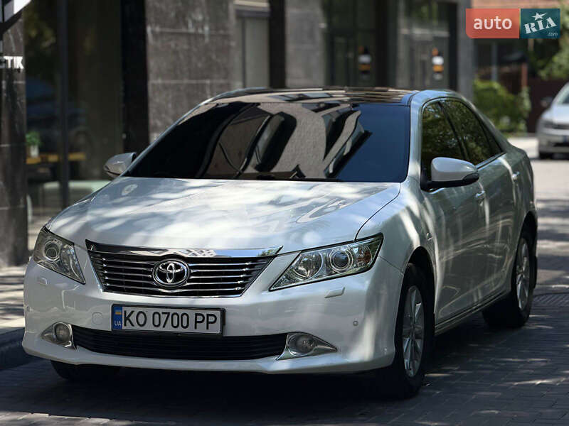 Toyota Camry 2012