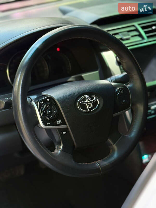 Toyota Camry 2012