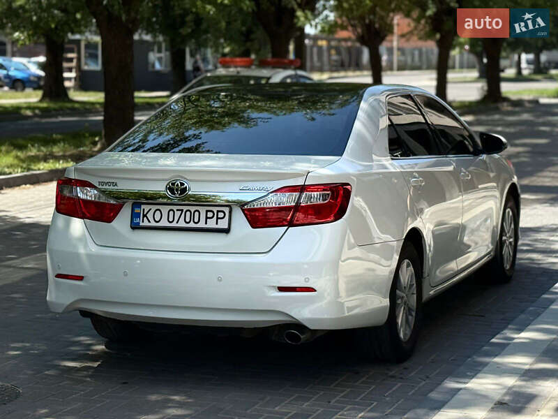 Toyota Camry 2012