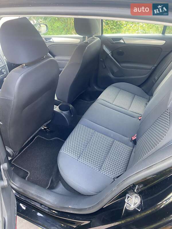 Volkswagen Golf 2010