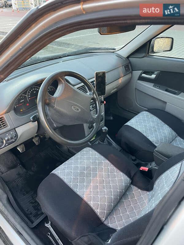 VAZ / Lada 2171 Priora 2010