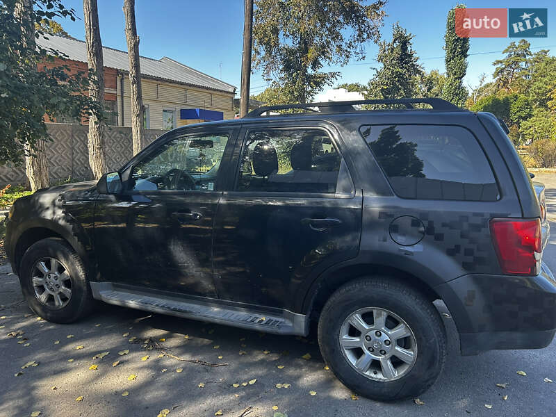 Mazda Tribute 2010