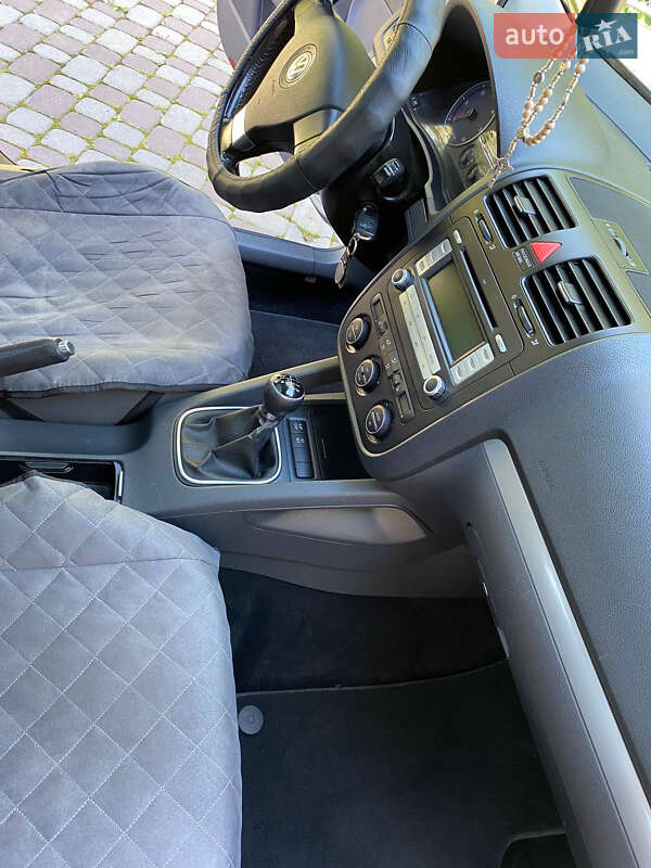 Volkswagen Golf 2007