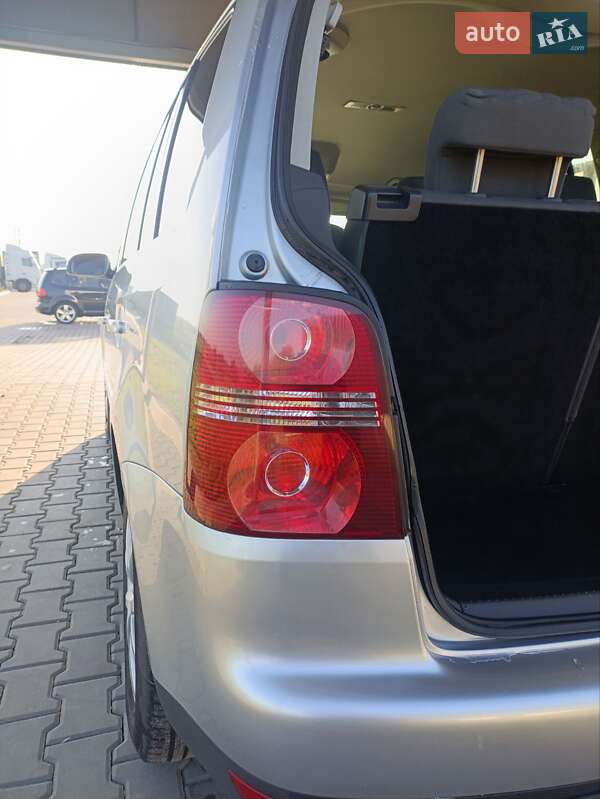 Volkswagen Touran 2008