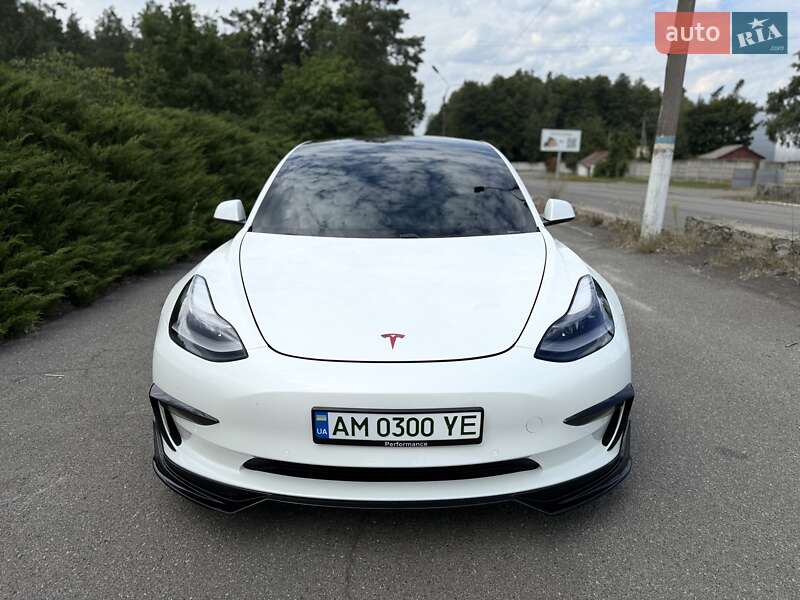 Tesla-4