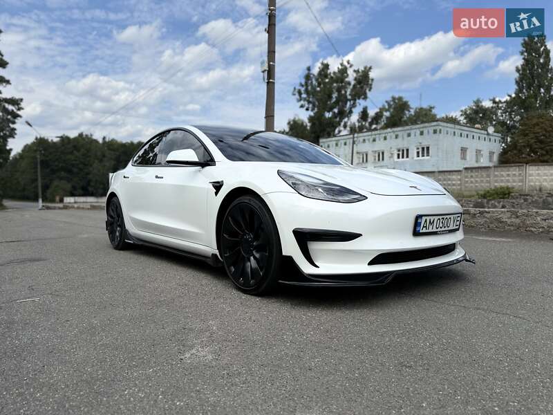 Tesla-8