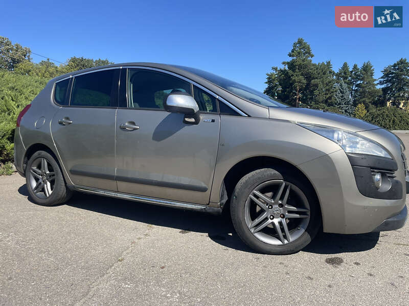 Peugeot 3008 2013