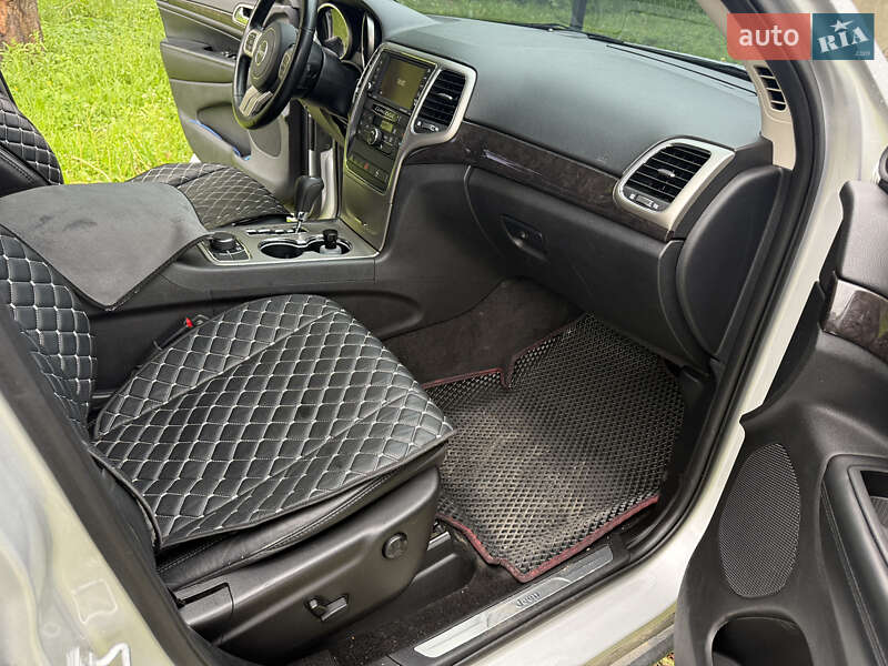 Jeep Grand Cherokee 2011