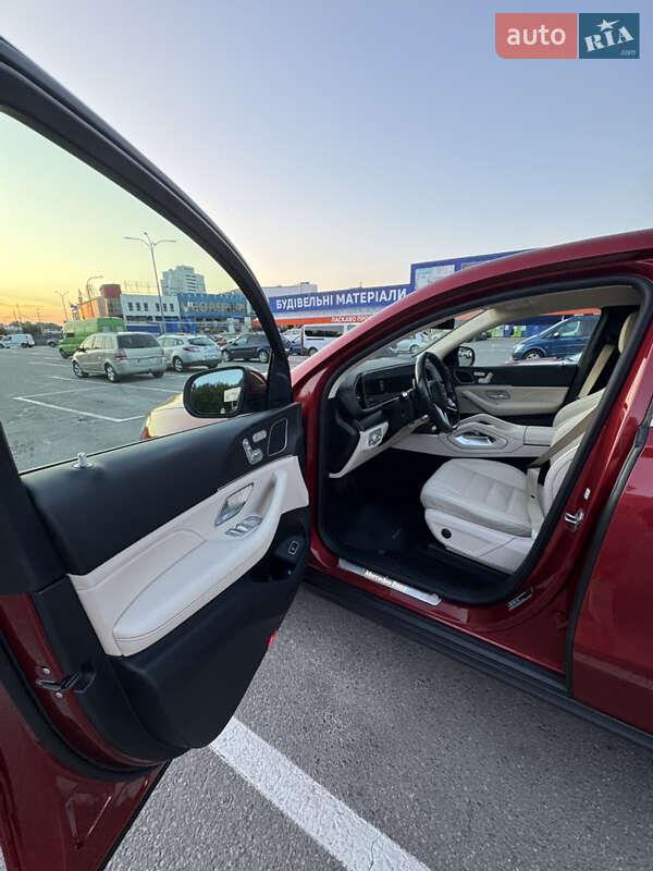 Mercedes-Benz GLE-Class 2021