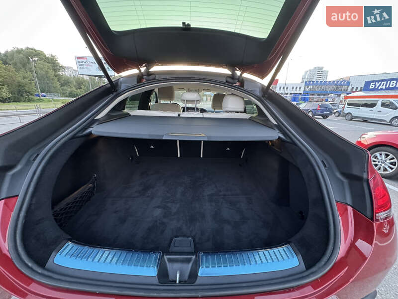 Mercedes-Benz GLE-Class 2021