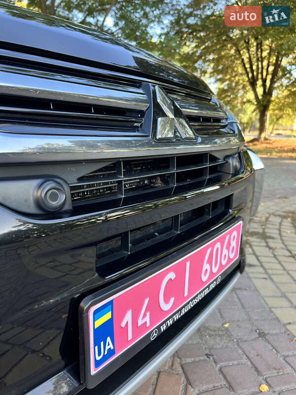 Mitsubishi Outlander 2015