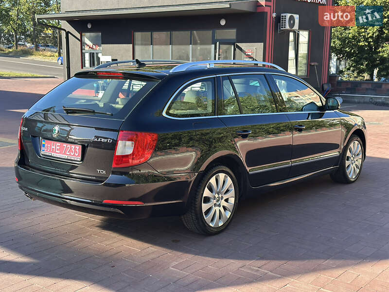 Skoda Superb 2012