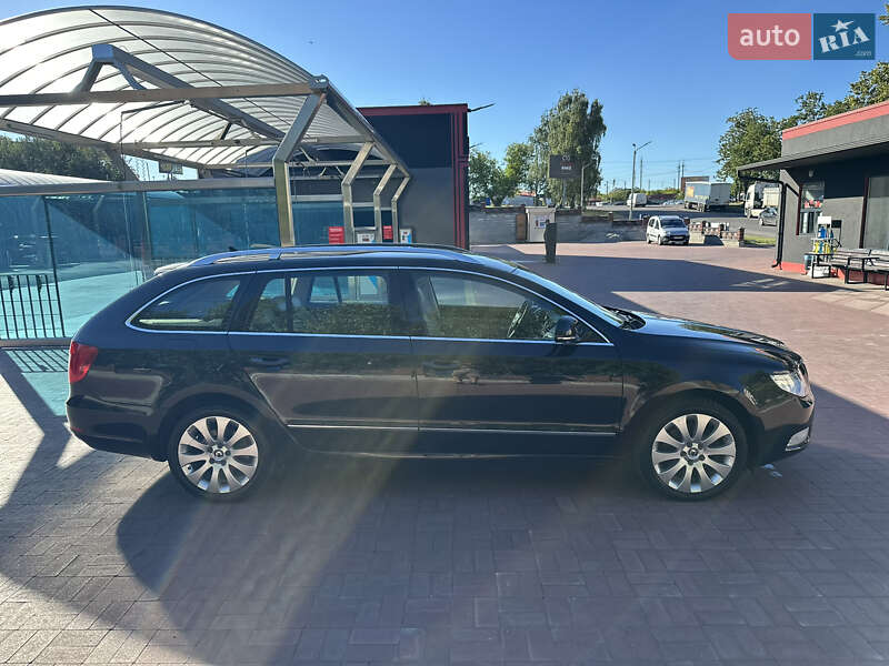 Skoda Superb 2012
