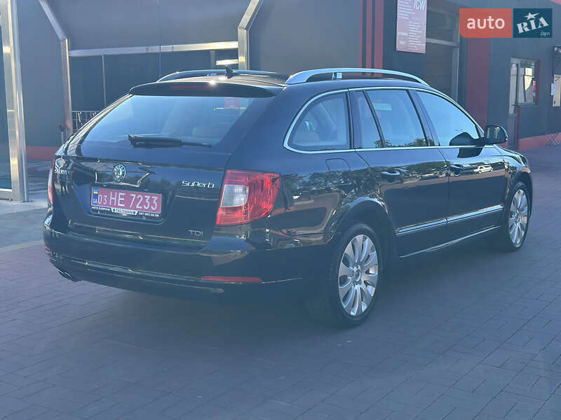 Skoda Superb 2012