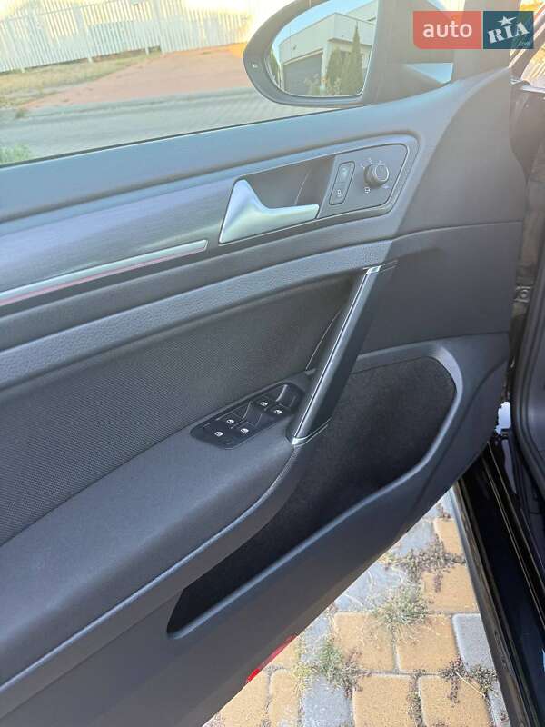 Volkswagen Golf GTI 2017