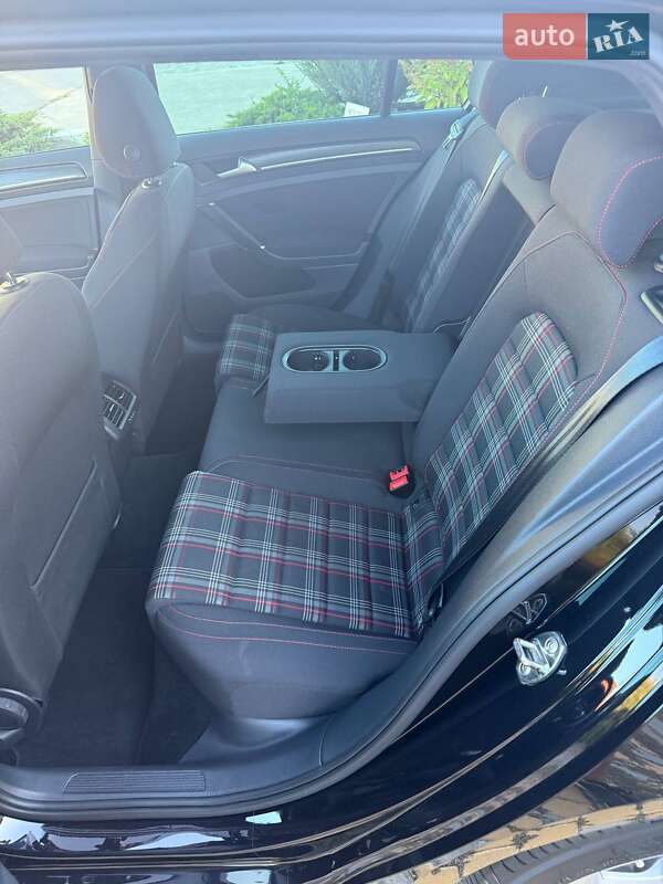 Volkswagen Golf GTI 2017