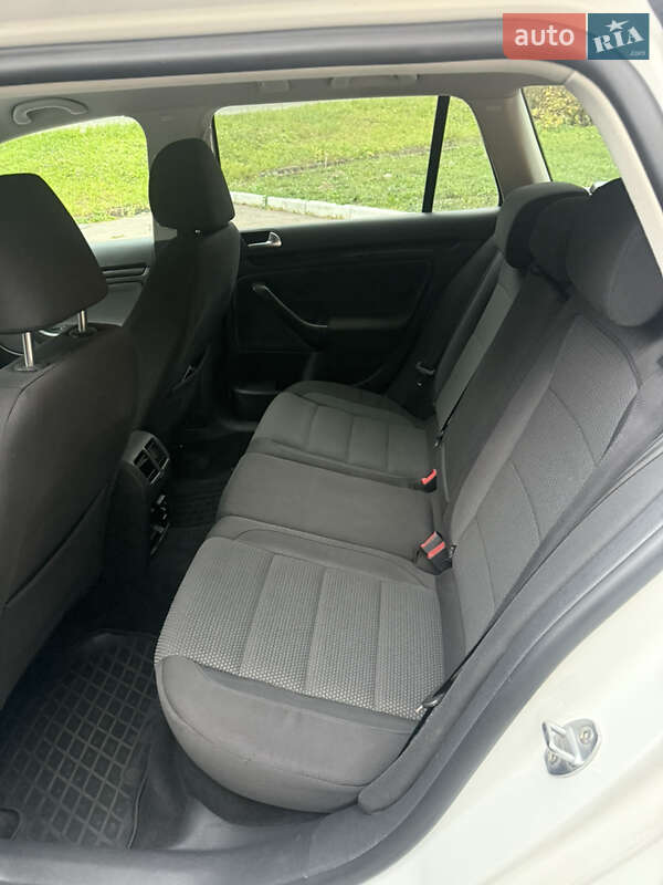 Volkswagen Golf 2010