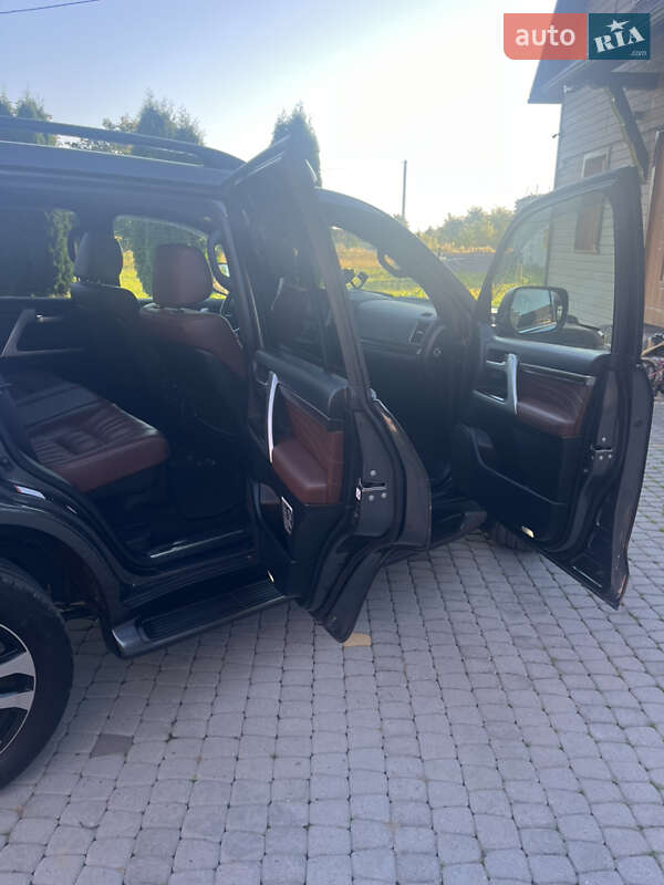 Toyota Land Cruiser 2019