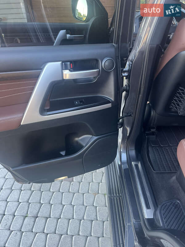 Toyota Land Cruiser 2019