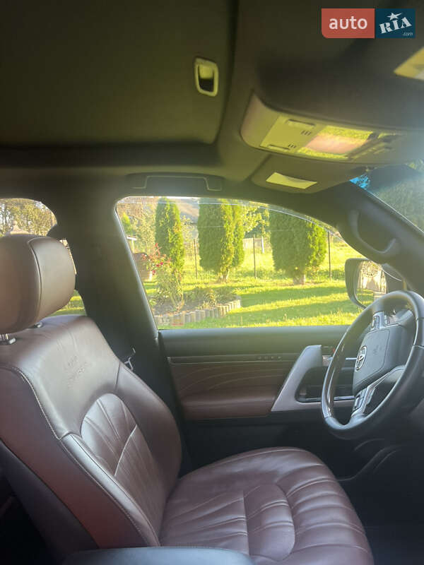 Toyota Land Cruiser 2019