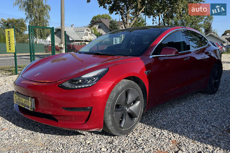 Tesla Model 3 2019