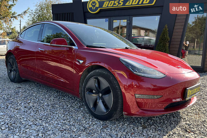 Tesla Model 3 2019