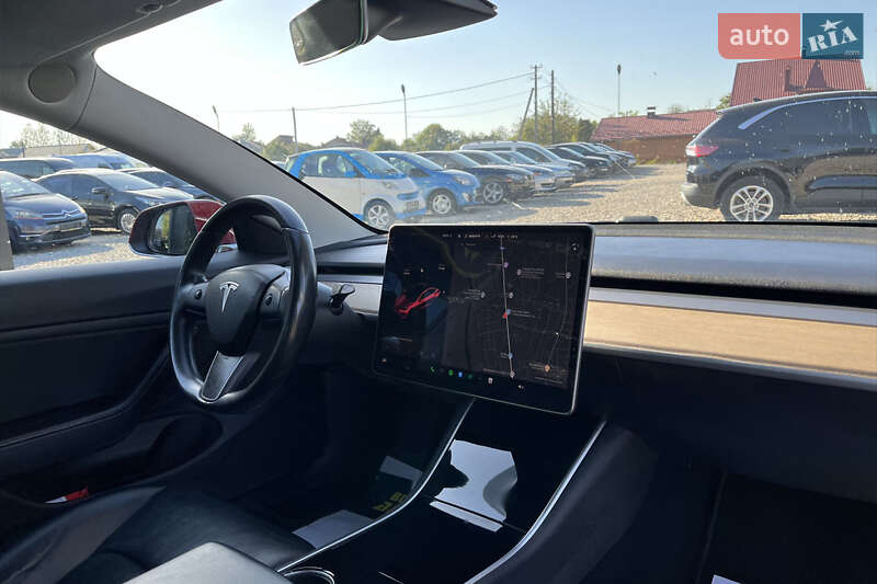 Tesla Model 3 2019