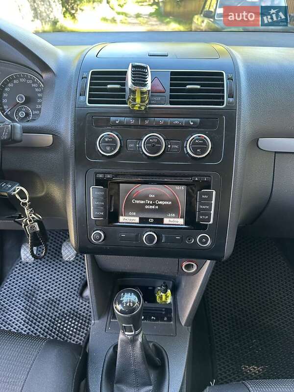 Volkswagen Touran 2014