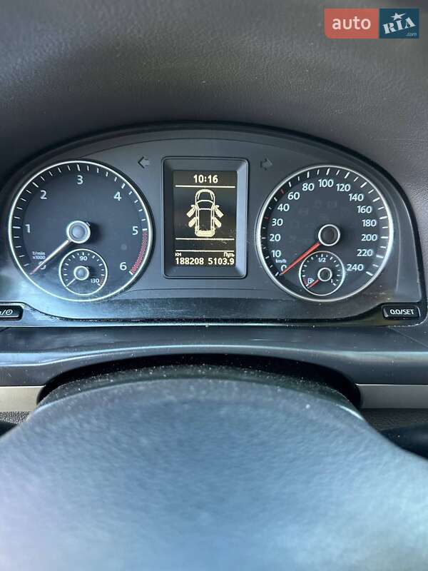 Volkswagen Touran 2014