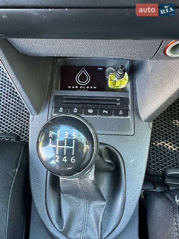 Volkswagen Touran 2014