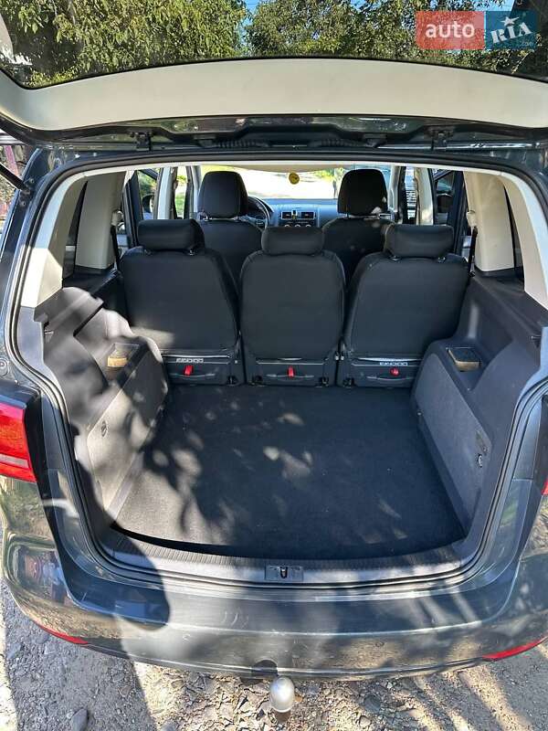 Volkswagen Touran 2014