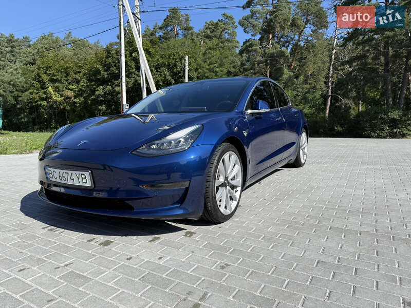 Tesla-3
