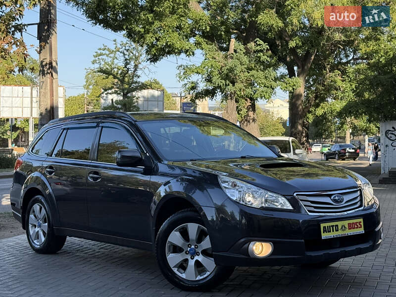 Subaru Legacy 2011