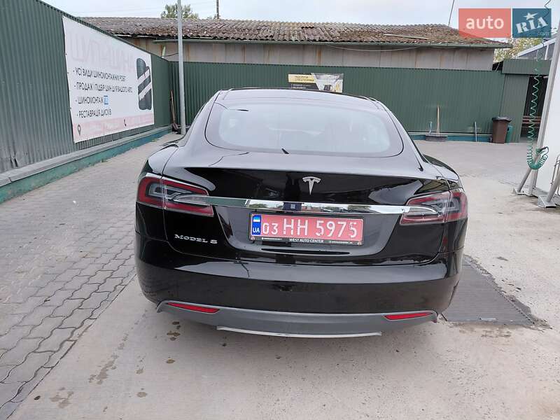 Tesla-4