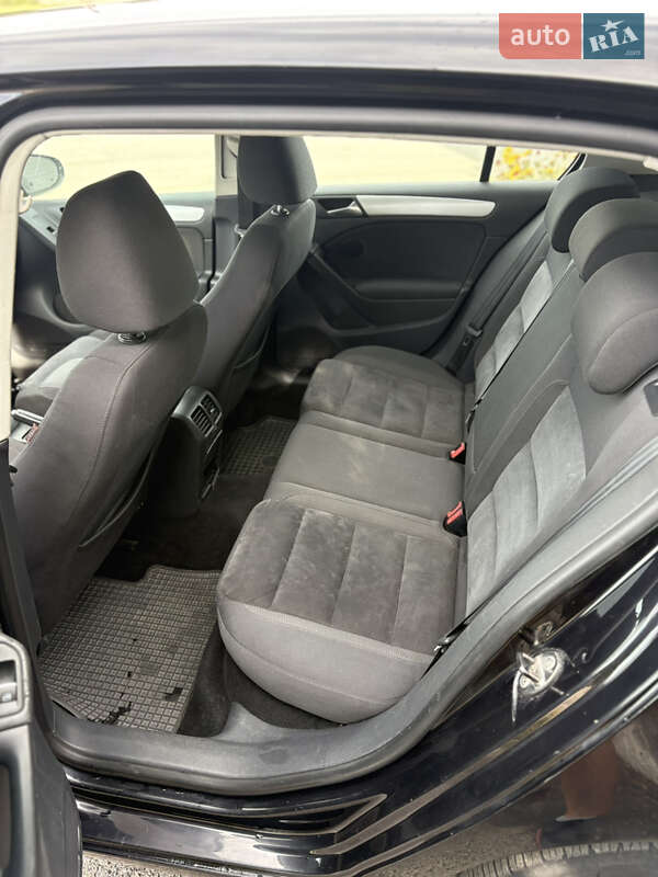 Volkswagen Golf 2011