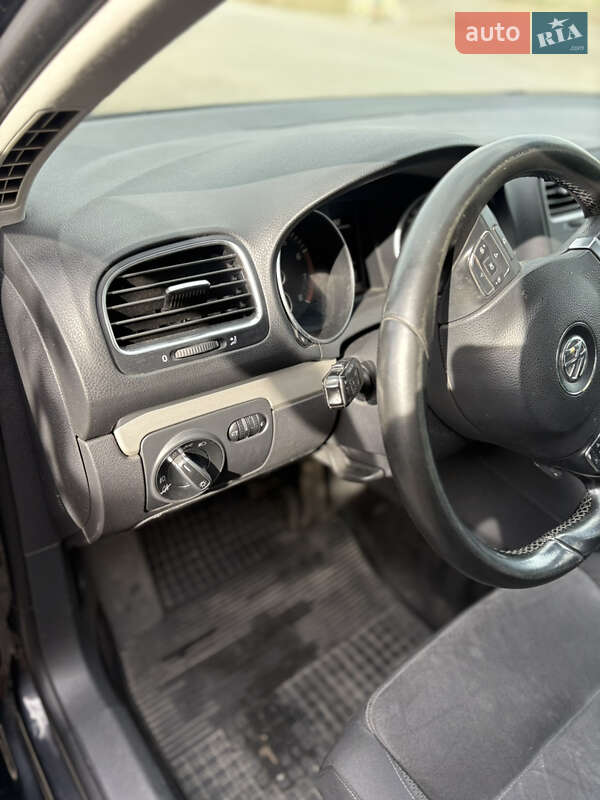 Volkswagen Golf 2011