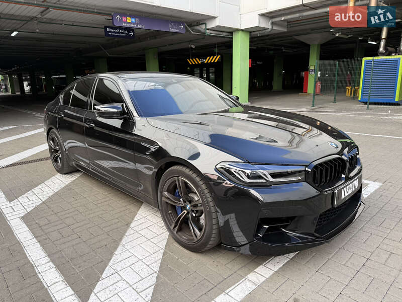 BMW M5 2021