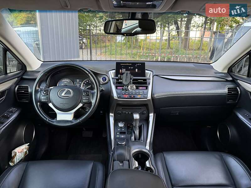 Lexus NX 2014