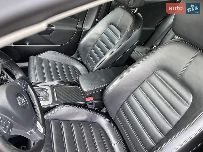 Volkswagen Passat 2010