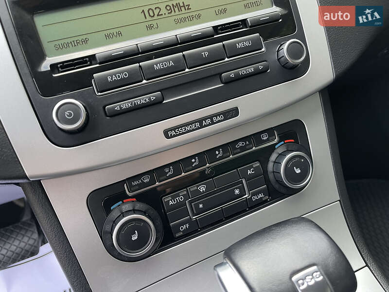 Volkswagen Passat 2010