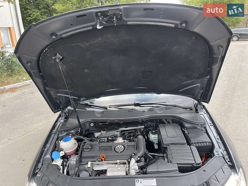 Volkswagen Passat 2010