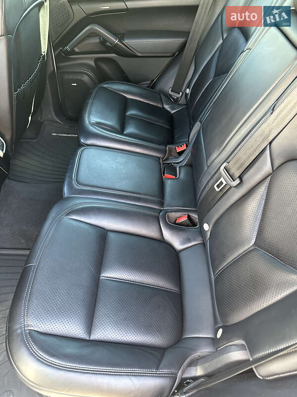 Porsche Cayenne 2017