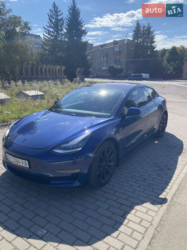 Tesla Model 3 2018