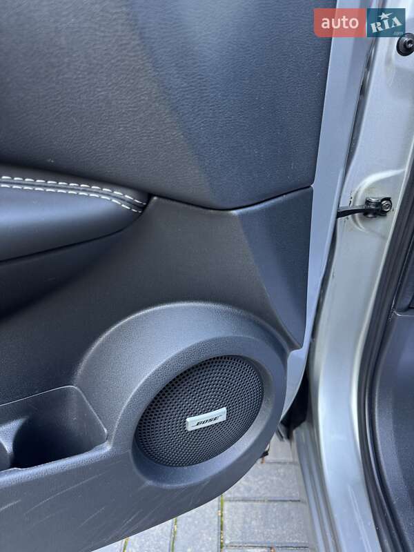 Nissan Qashqai+2 2011