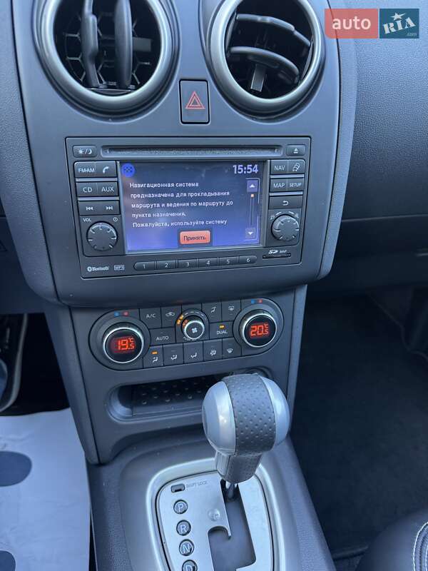 Nissan Qashqai+2 2011