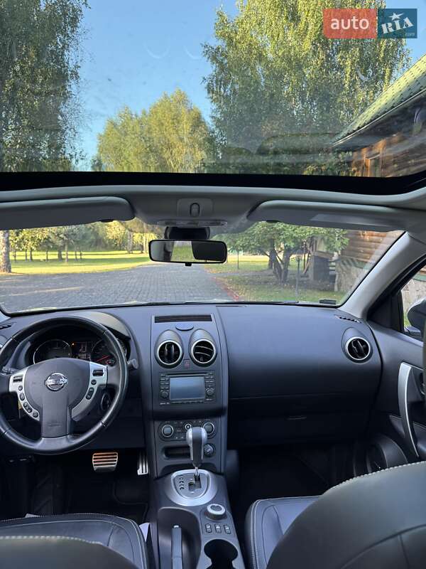 Nissan Qashqai+2 2011