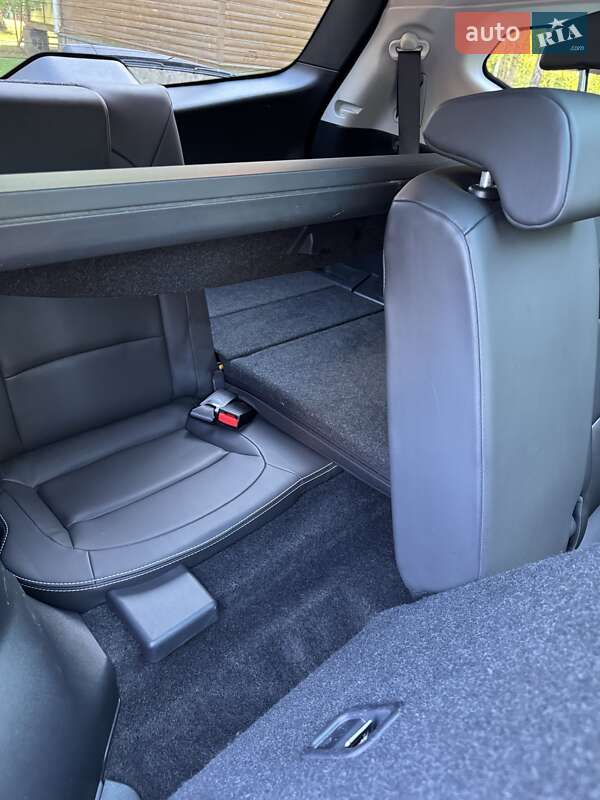 Nissan Qashqai+2 2011