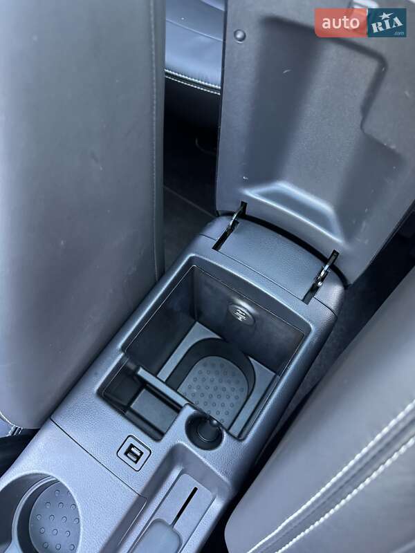 Nissan Qashqai+2 2011